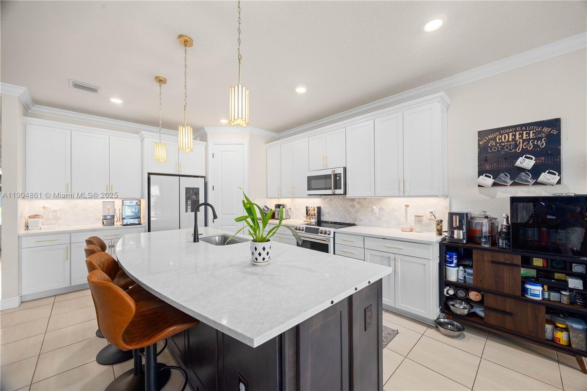 Interior, Kitchen, Pendant Lights, Recessed Lighting, Stainless Steel Appliances