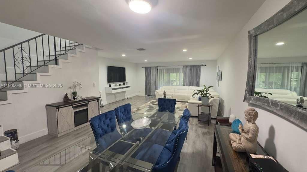 Dining room, Interior, Living room, Recessed Lighting, Wood Texture Flooring