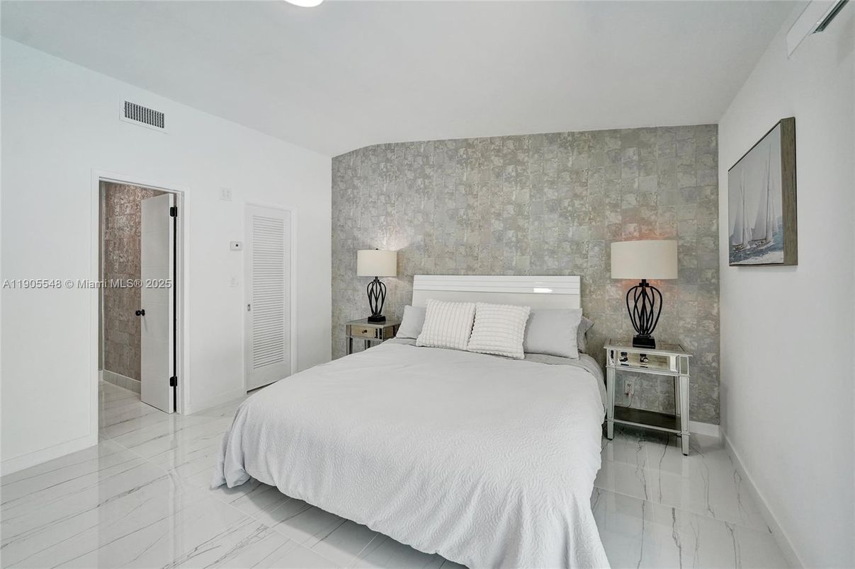 Bedroom, Interior, Marble, Recessed Lighting