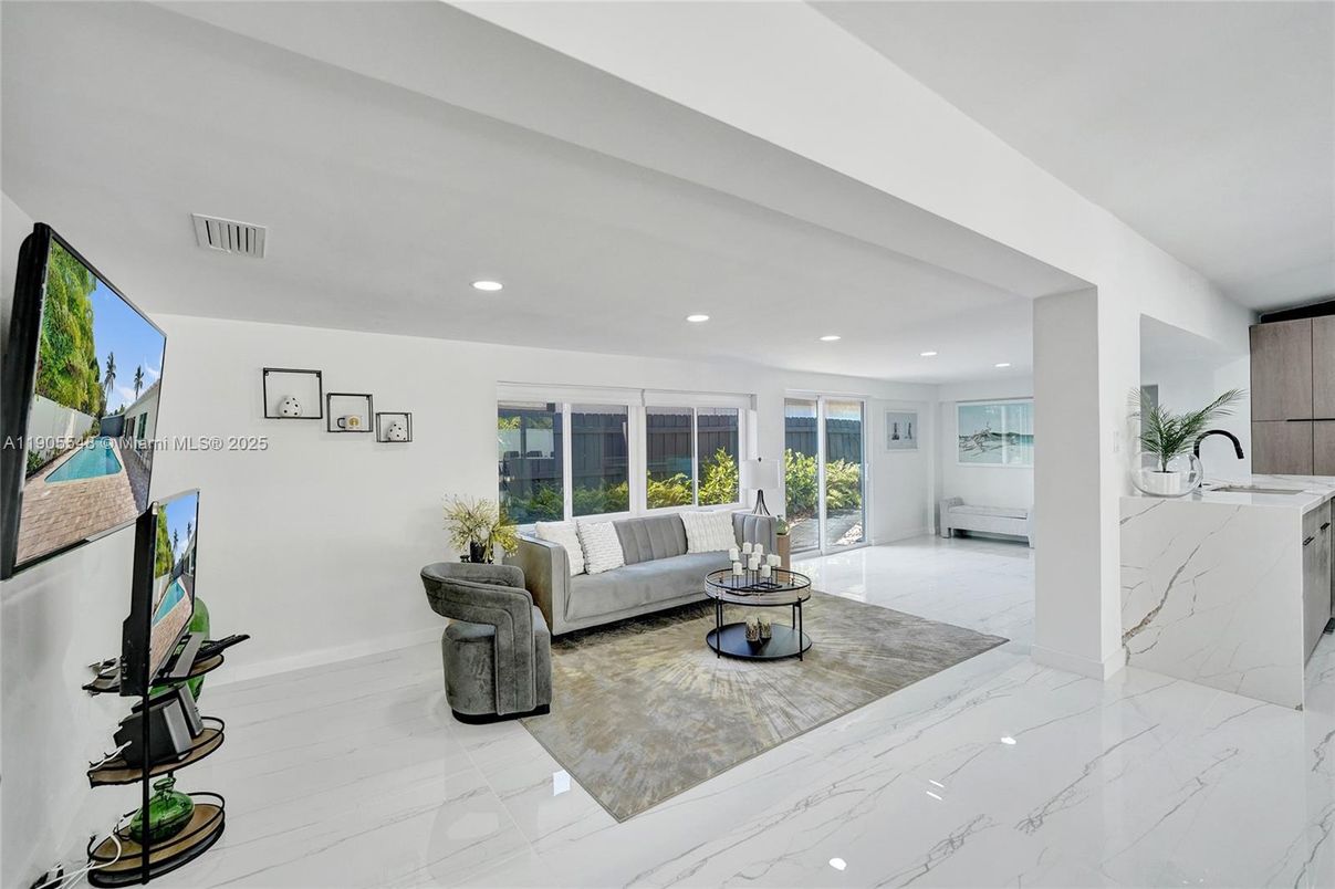 Interior, Kitchen, Living room, Marble, Recessed Lighting