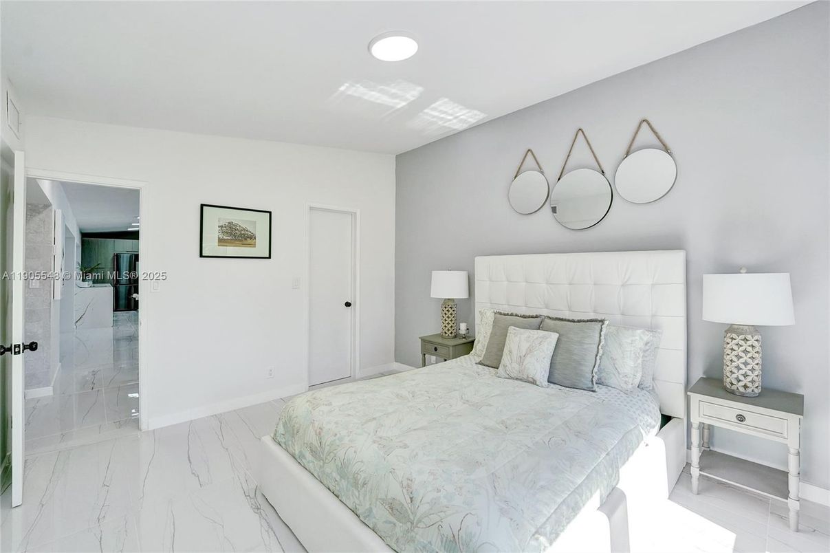 Bedroom, Interior, Marble, Recessed Lighting