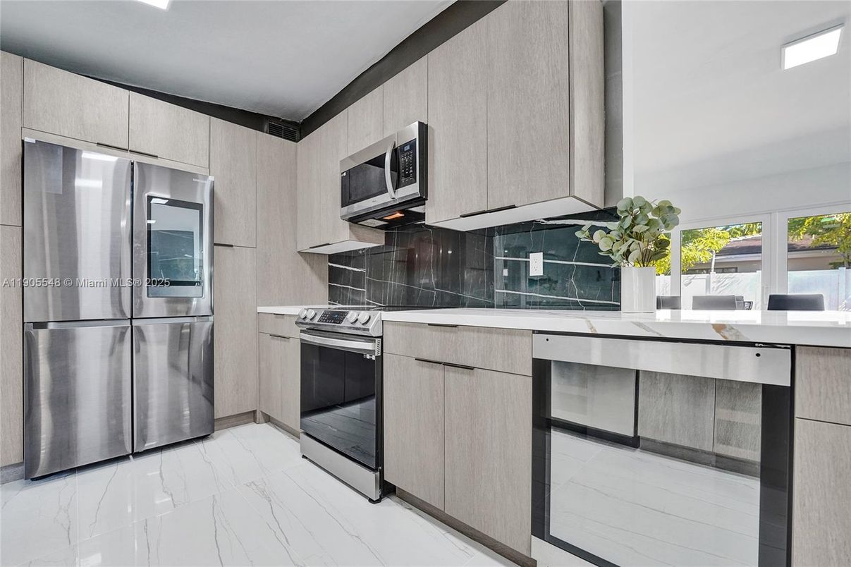Interior, Kitchen, Marble, Stainless Steel Appliances