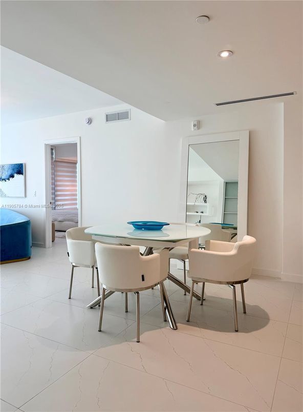 Dining room, Interior, Marble, Recessed Lighting