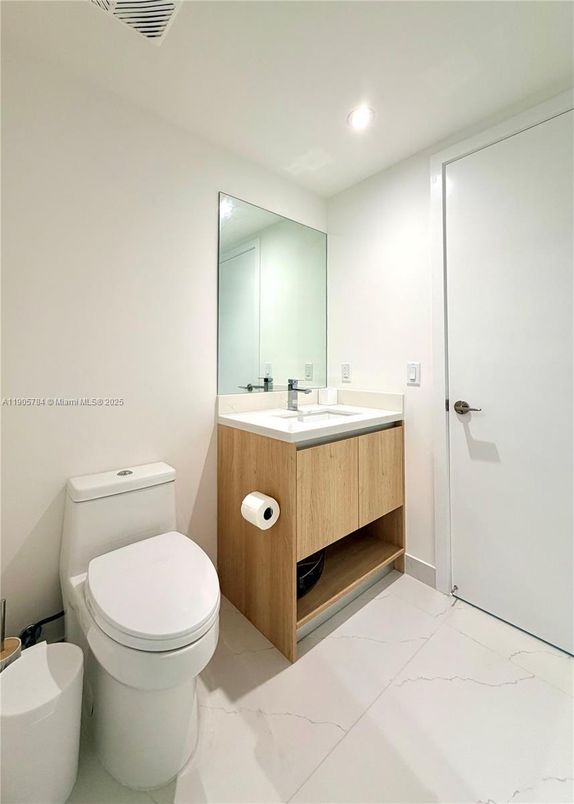 Bathroom, Interior, Marble, Recessed Lighting