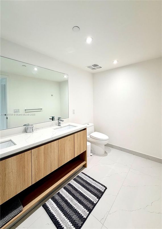 Bathroom, Dual Sink Vanities, Interior, Marble, Recessed Lighting