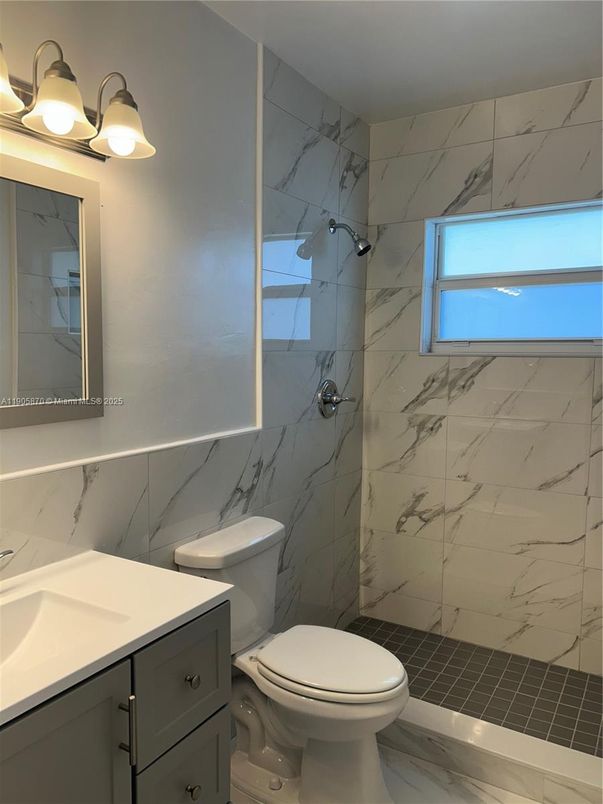 Bathroom, Interior, Marble Walls