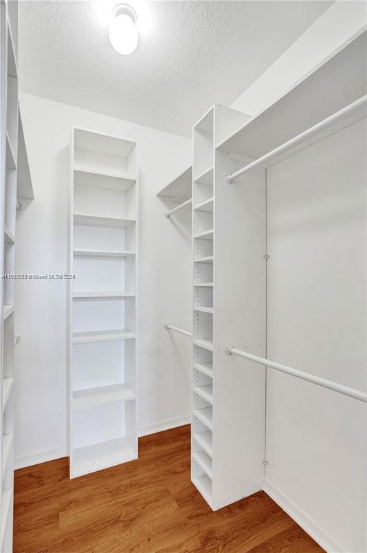 Interior, Walk-in Closets, Wood Texture Flooring