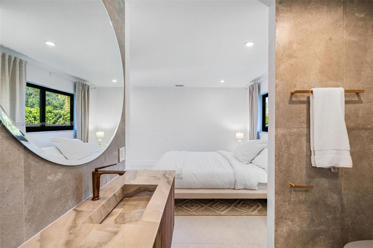 Bathroom, Bedroom, Interior, Recessed Lighting