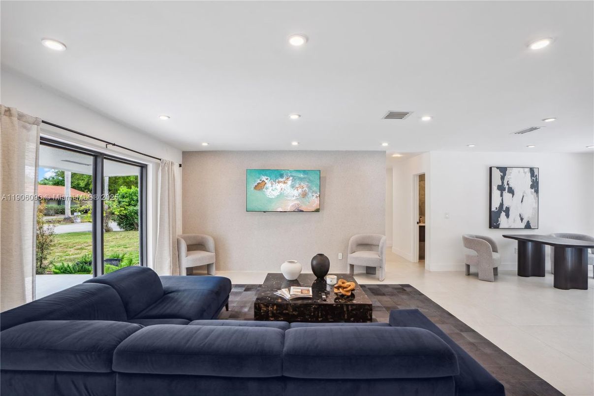 Interior, Living room, Recessed Lighting