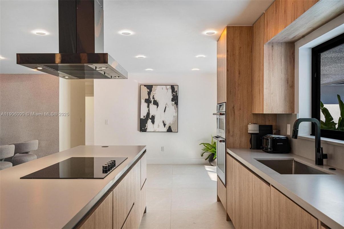 Interior, Kitchen, Recessed Lighting