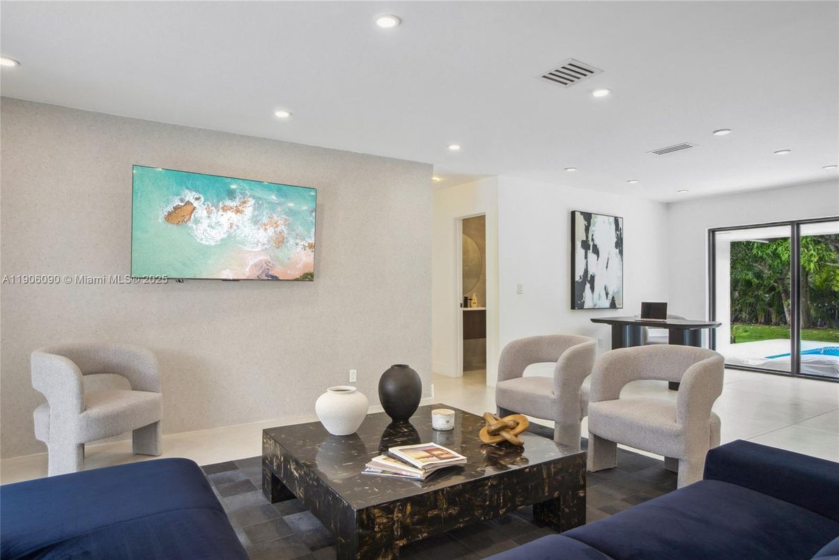 Interior, Living room, Recessed Lighting