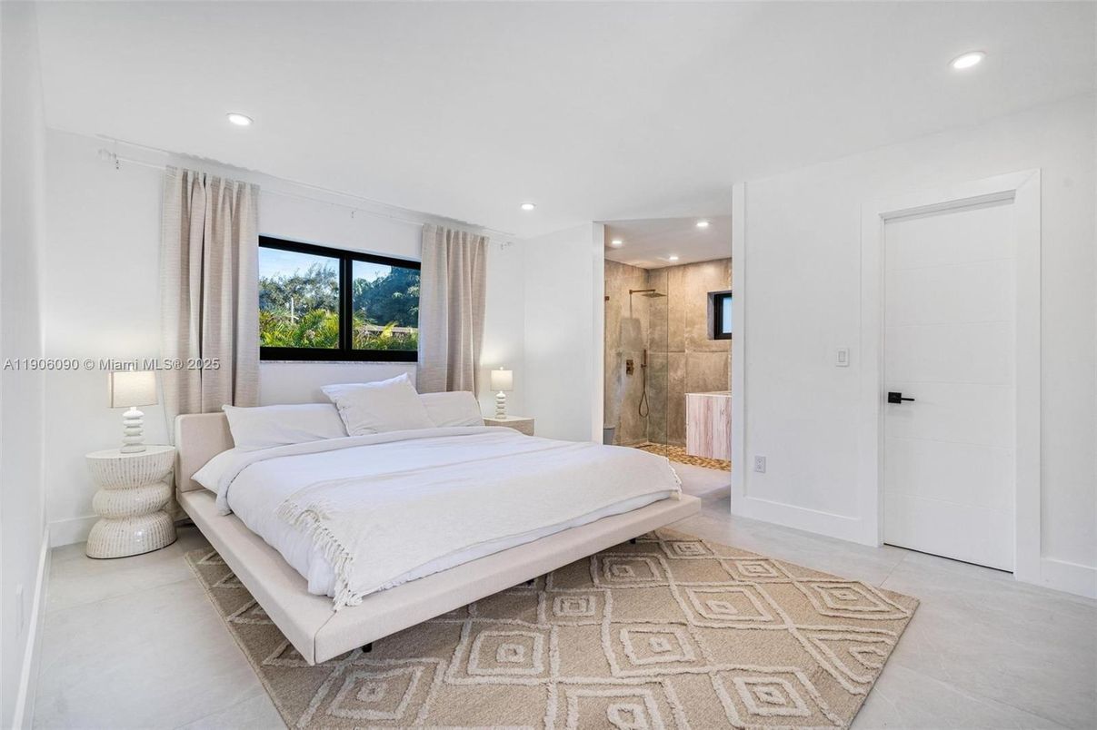 Bedroom, Interior, Recessed Lighting