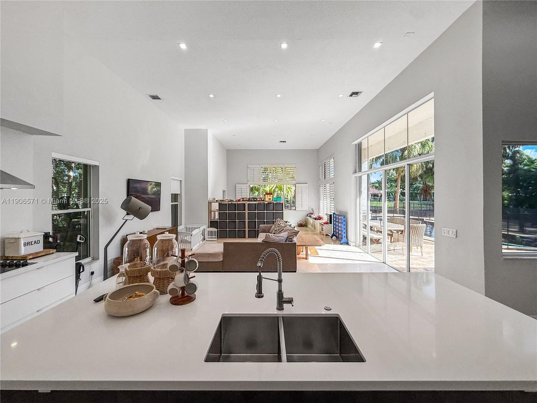 Interior, Kitchen, Living room, Recessed Lighting