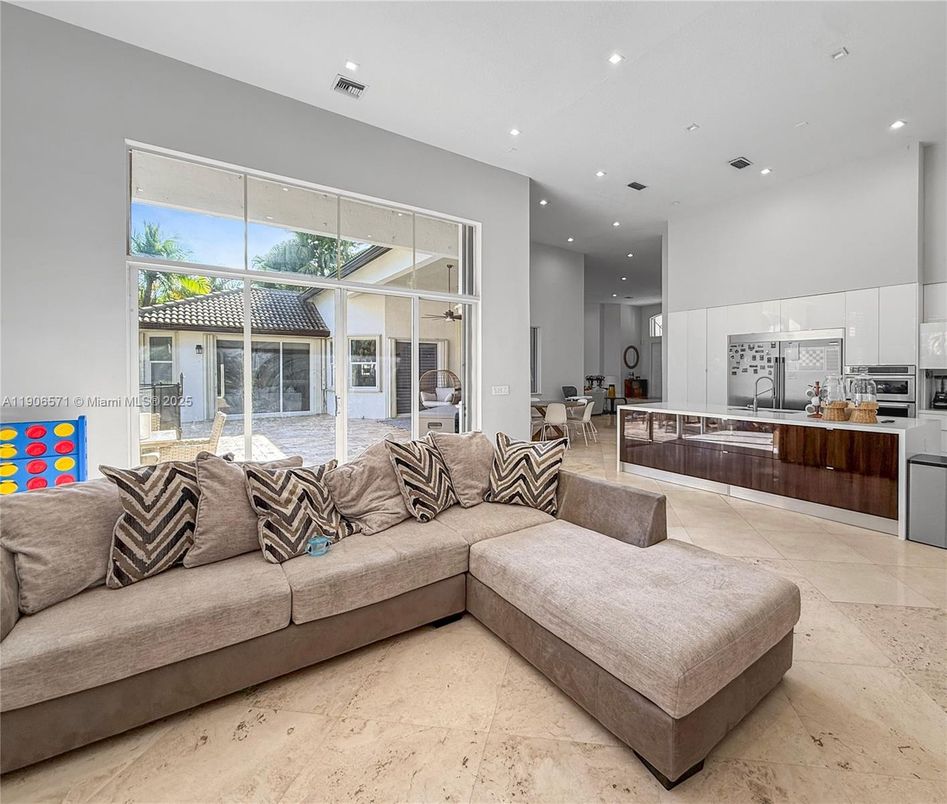 Interior, Kitchen, Living room, Recessed Lighting