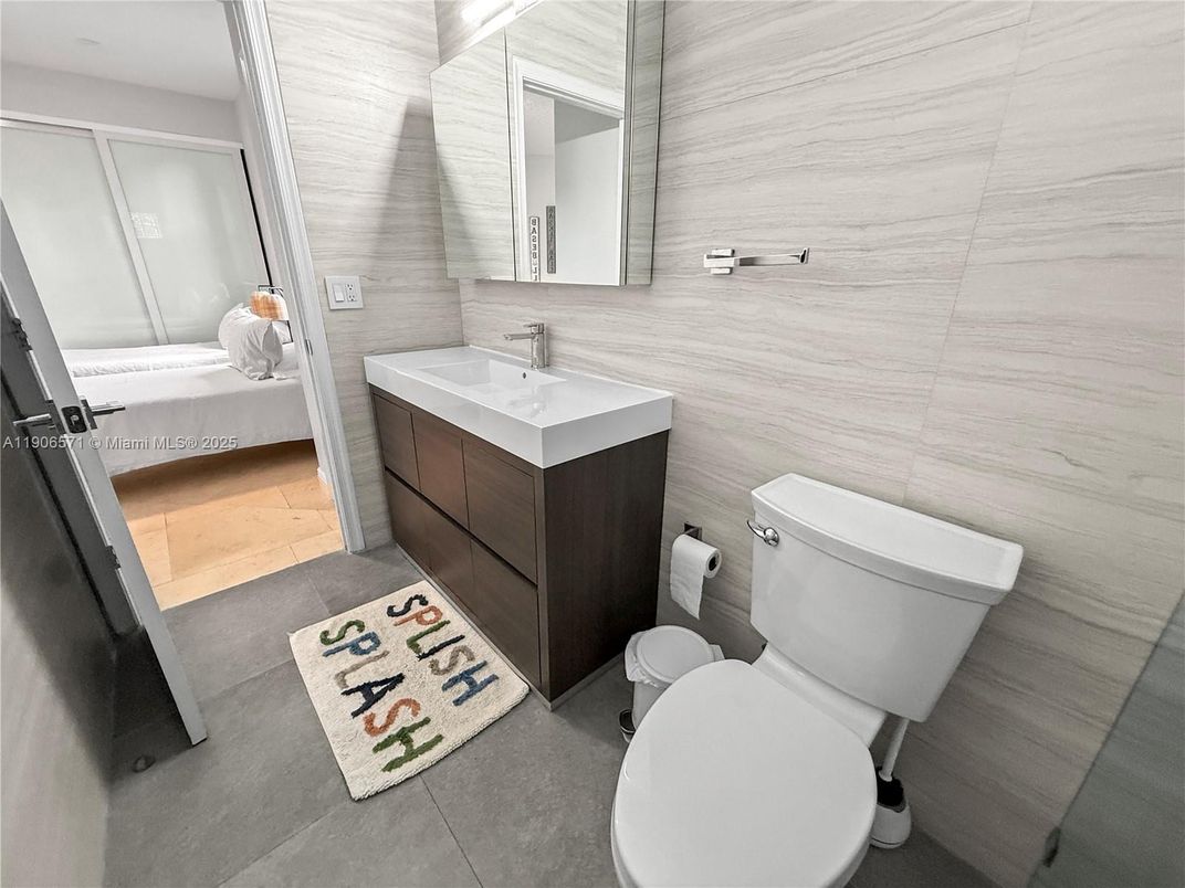 Bathroom, Bedroom, Interior