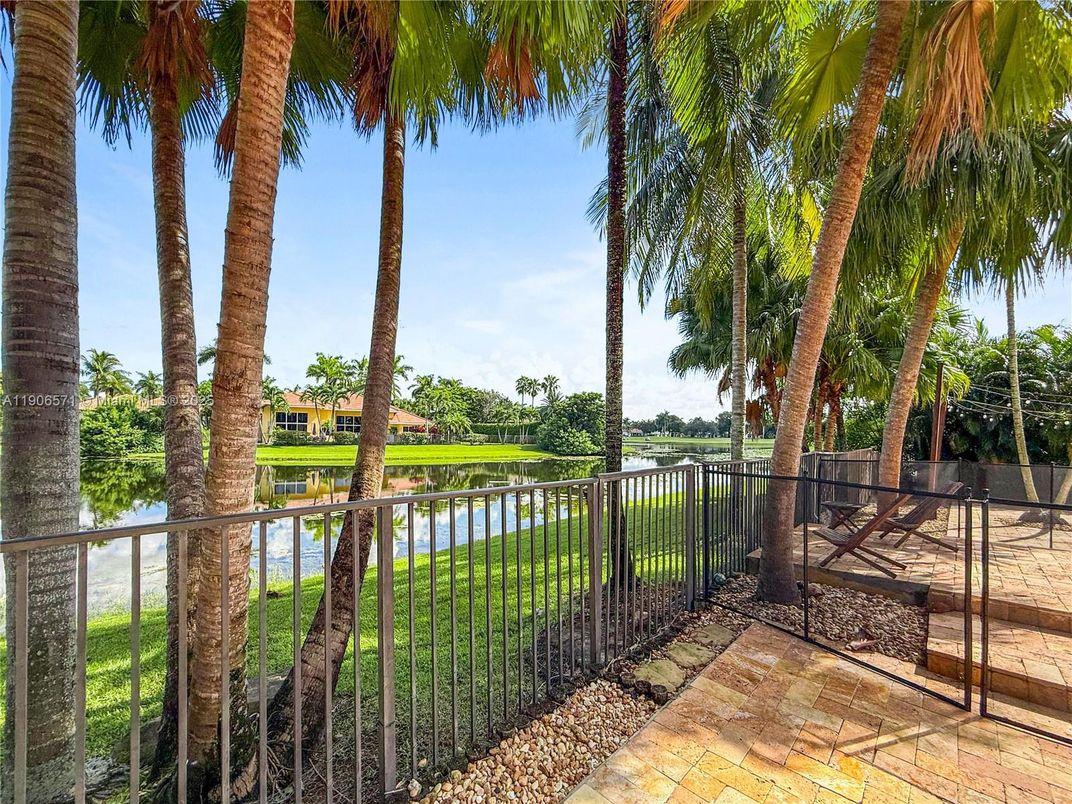 Backyard, Exterior, Water