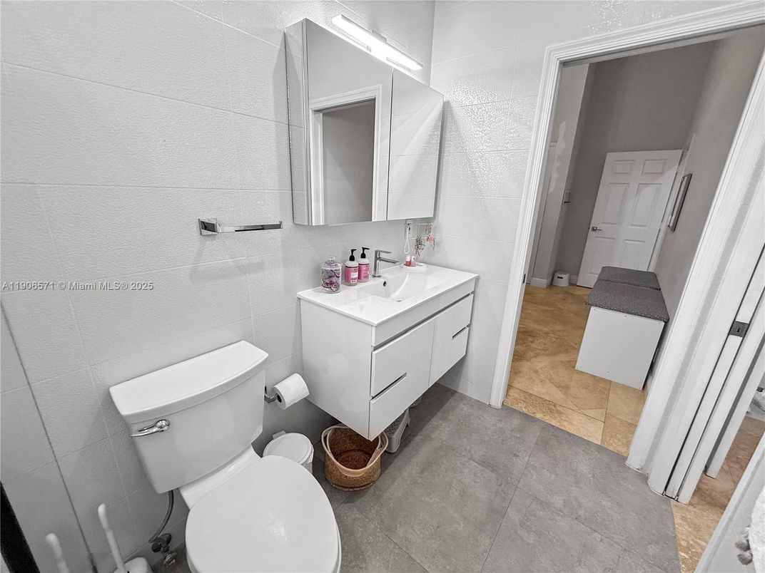 Bathroom, Interior