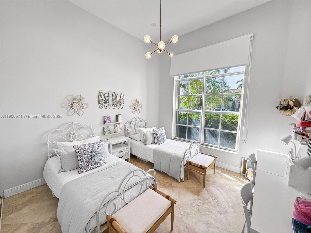 Bedroom, Interior, Pendant Lights