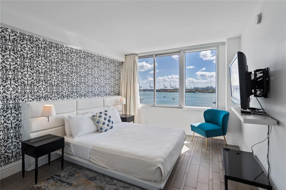 Bedroom, Interior, Water, Wood Texture Flooring