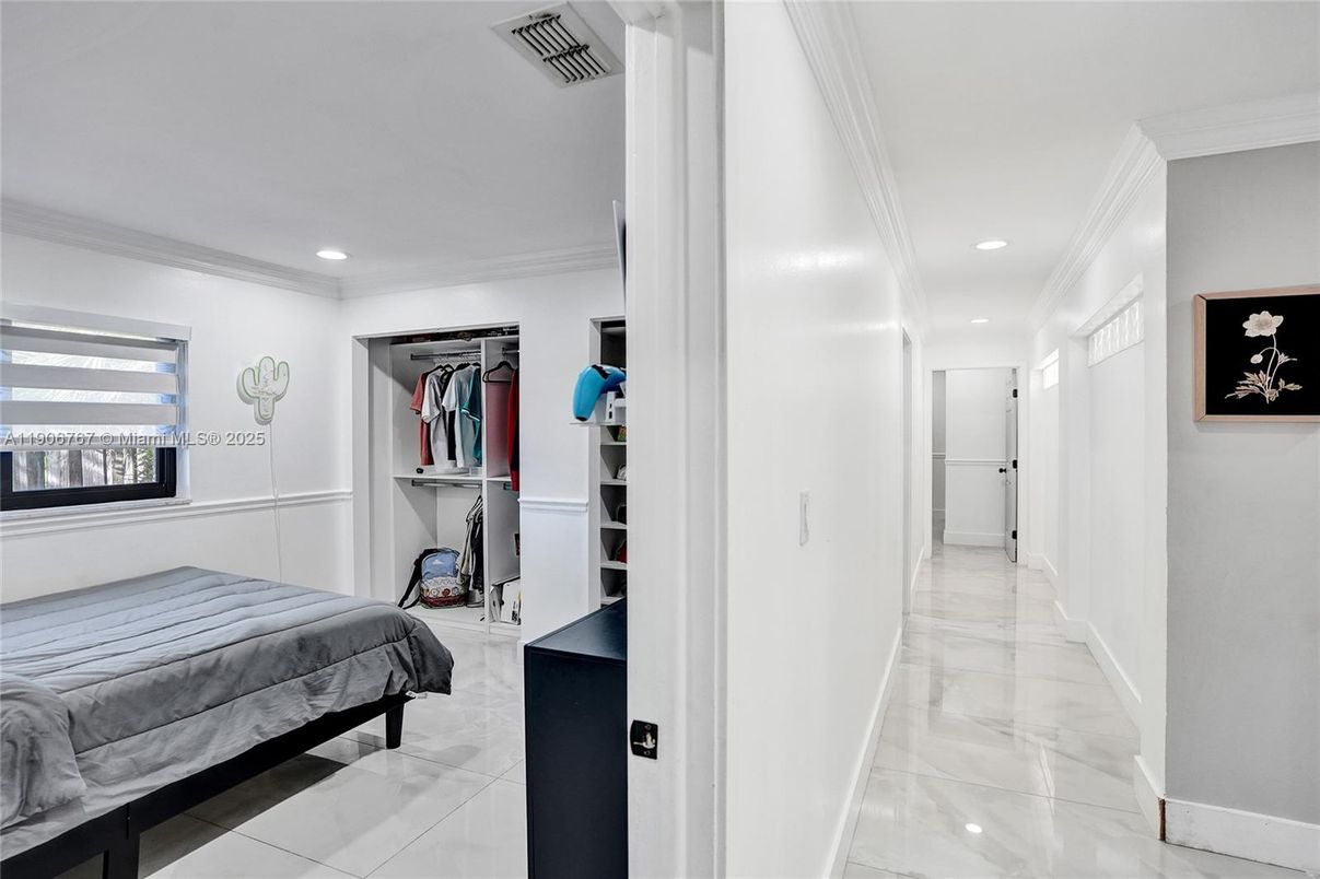 Fitness Equipment, Interior, Marble, Recessed Lighting