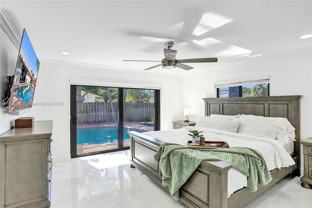 Bedroom, Interior, Recessed Lighting