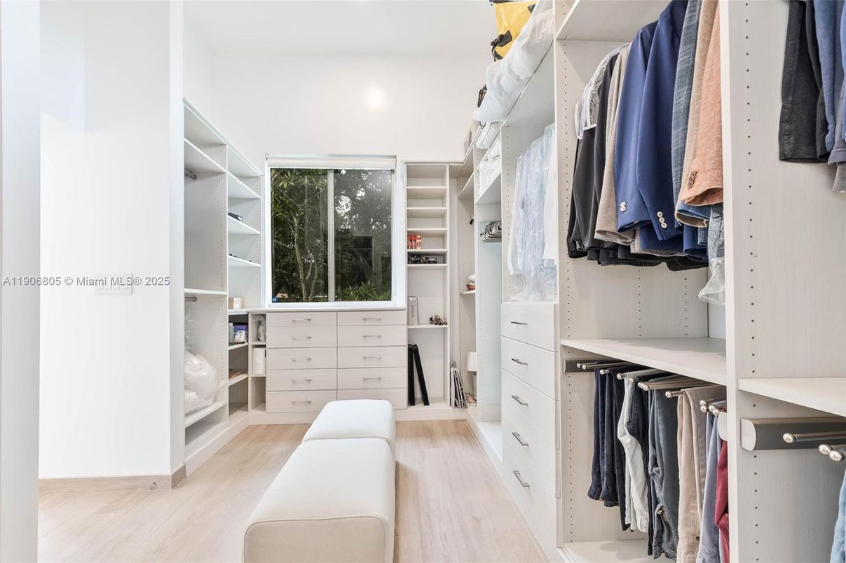 Interior, Recessed Lighting, Walk-in Closets, Wood Texture Flooring