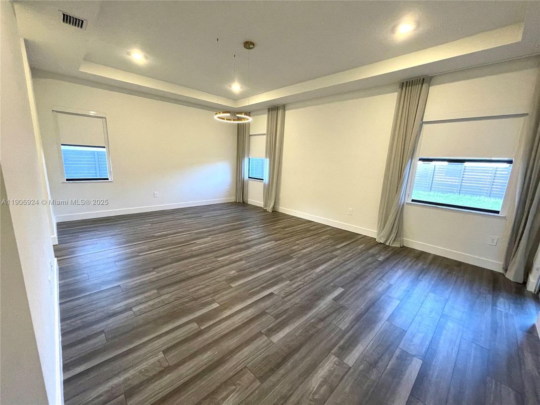 Empty room, Interior, Pendant Lights, Recessed Lighting, Wood Texture Flooring