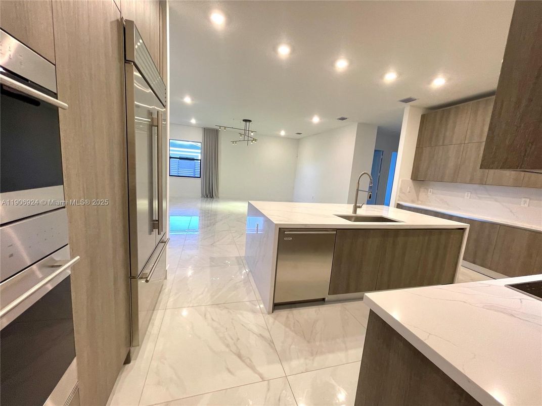 Interior, Kitchen, Marble, Recessed Lighting, Stainless Steel Appliances