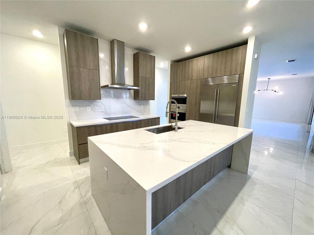 Interior, Kitchen, Marble, Recessed Lighting, Stainless Steel Appliances