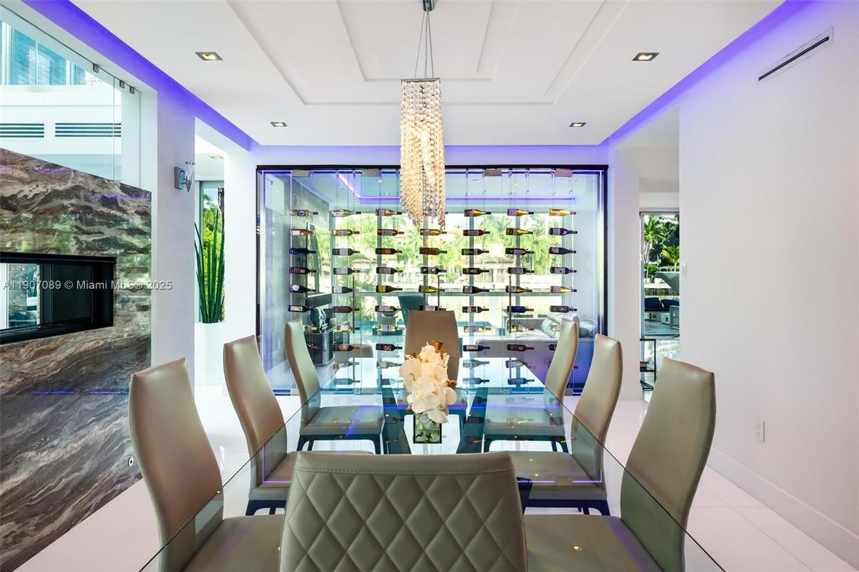 Chandelier, Dining room, Interior, Pendant Lights, Recessed Lighting