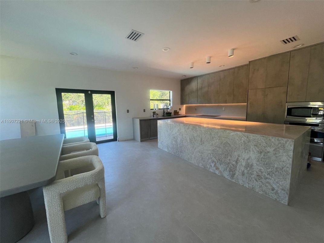 Interior, Kitchen, Recessed Lighting