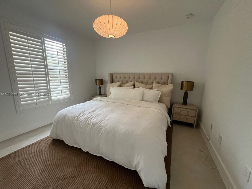 Bedroom, Interior, Pendant Lights