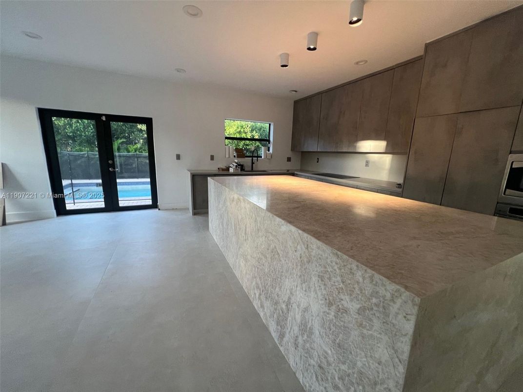 Interior, Kitchen, Recessed Lighting