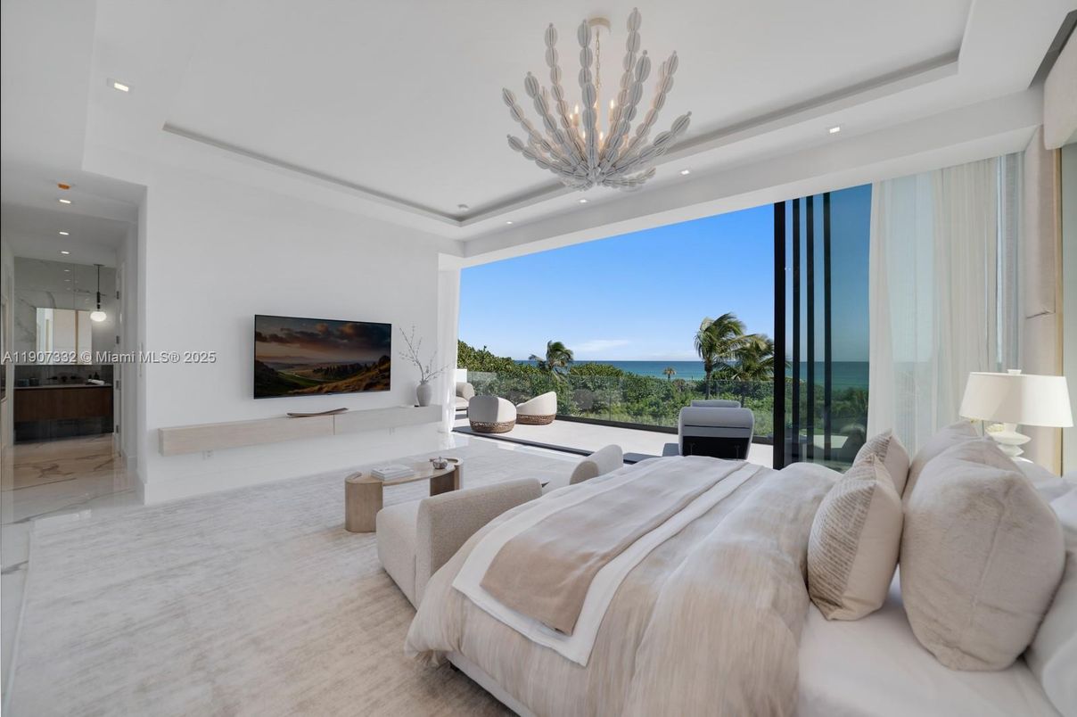 Bedroom, Chandelier, Interior, Marble, Recessed Lighting, Water