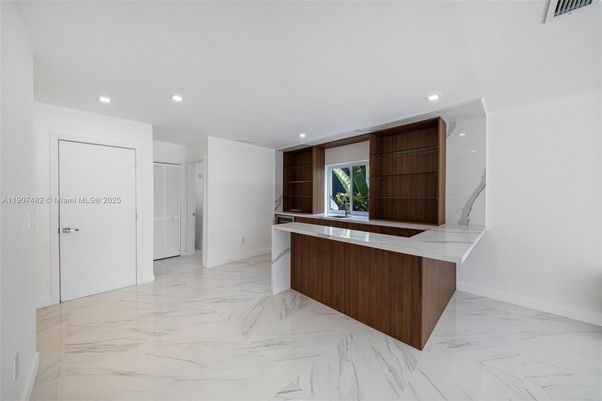 Interior, Kitchen, Marble, Recessed Lighting