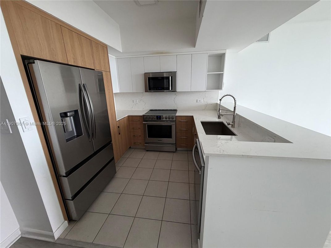 Interior, Kitchen, Stainless Steel Appliances