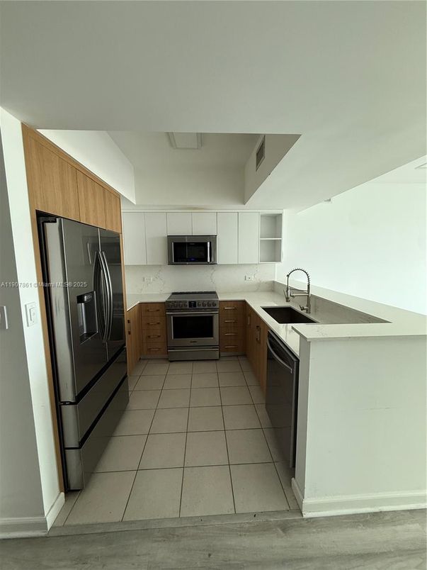 Interior, Kitchen, Stainless Steel Appliances, Wood Texture Flooring