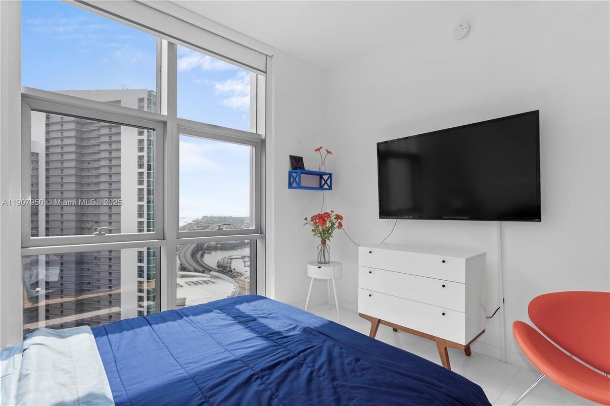 Bedroom, Interior, Water