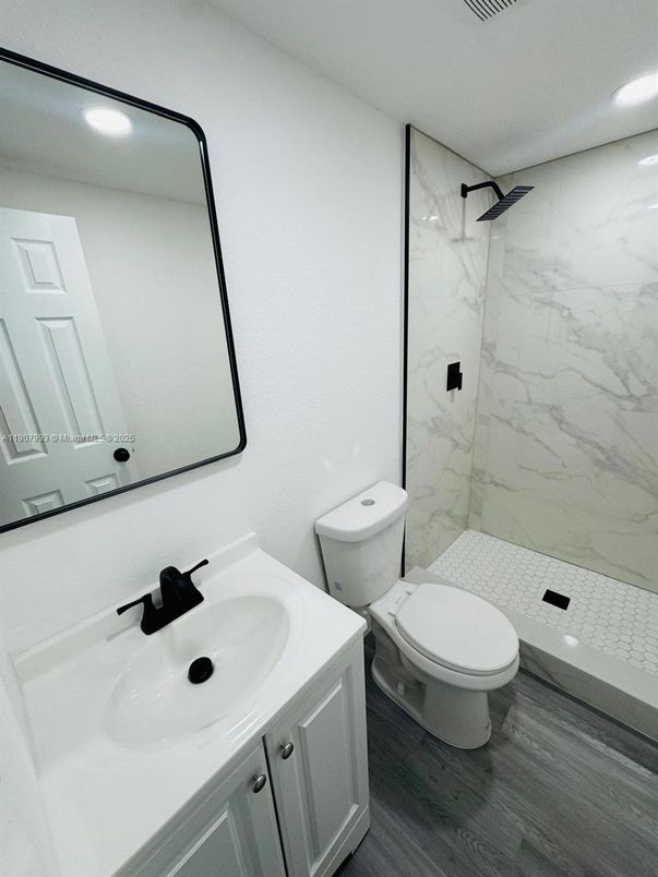 Bathroom, Interior, Marble Walls, Recessed Lighting, Wood Texture Flooring