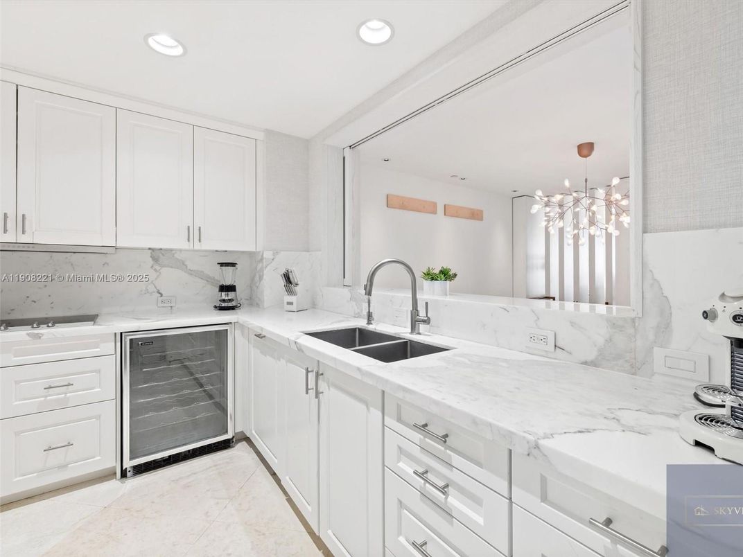 Interior, Kitchen, Pendant Lights, Recessed Lighting