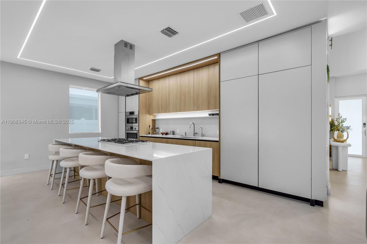 Interior, Kitchen, Recessed Lighting