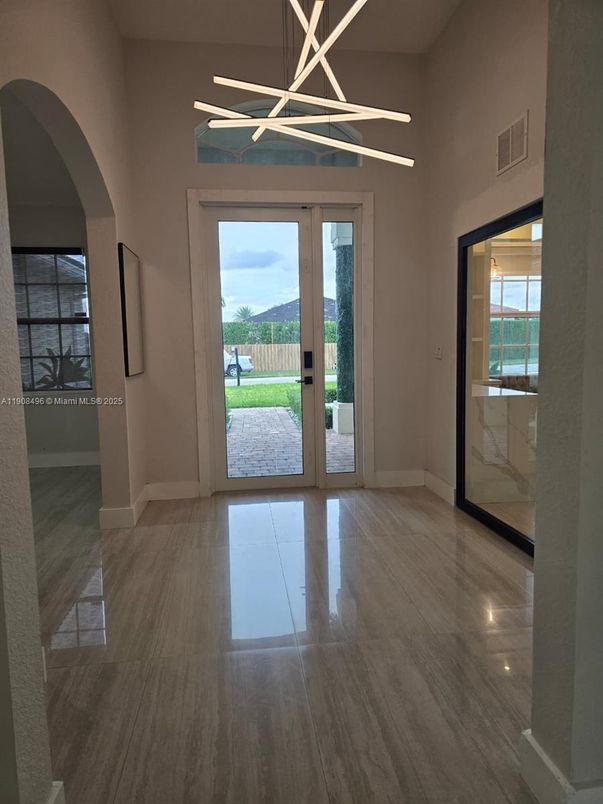 Empty room, Interior, Pendant Lights, Water