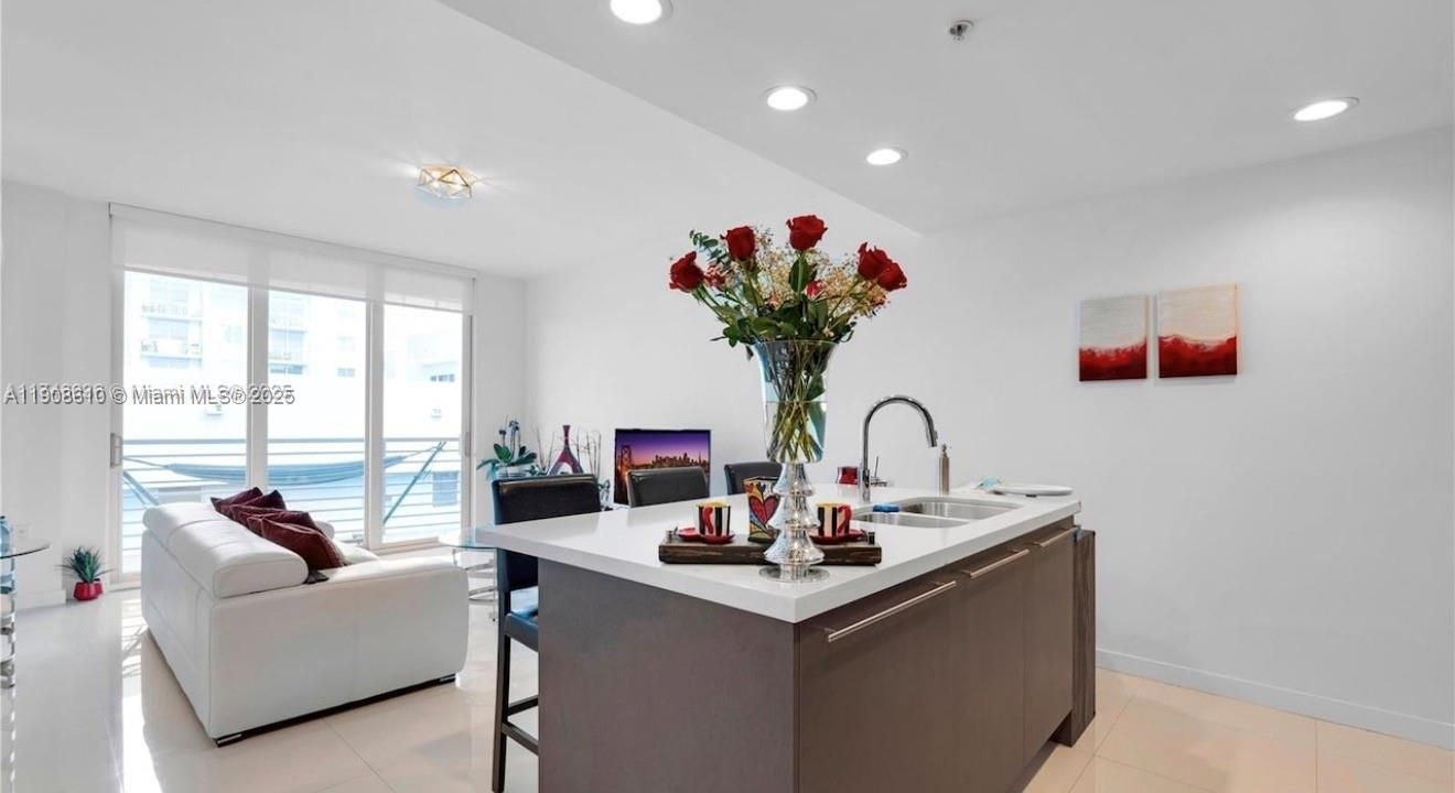 Interior, Kitchen, Living room, Recessed Lighting, Water