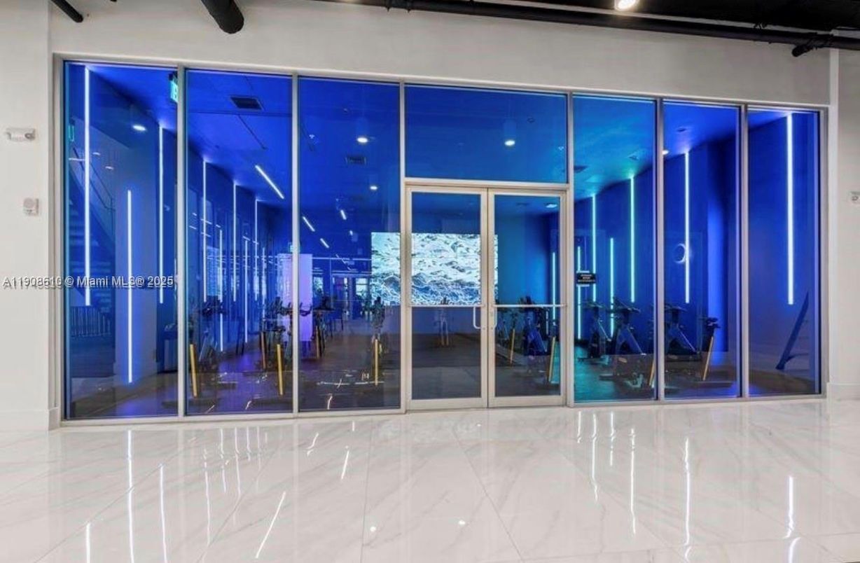 Empty room, Interior, Marble