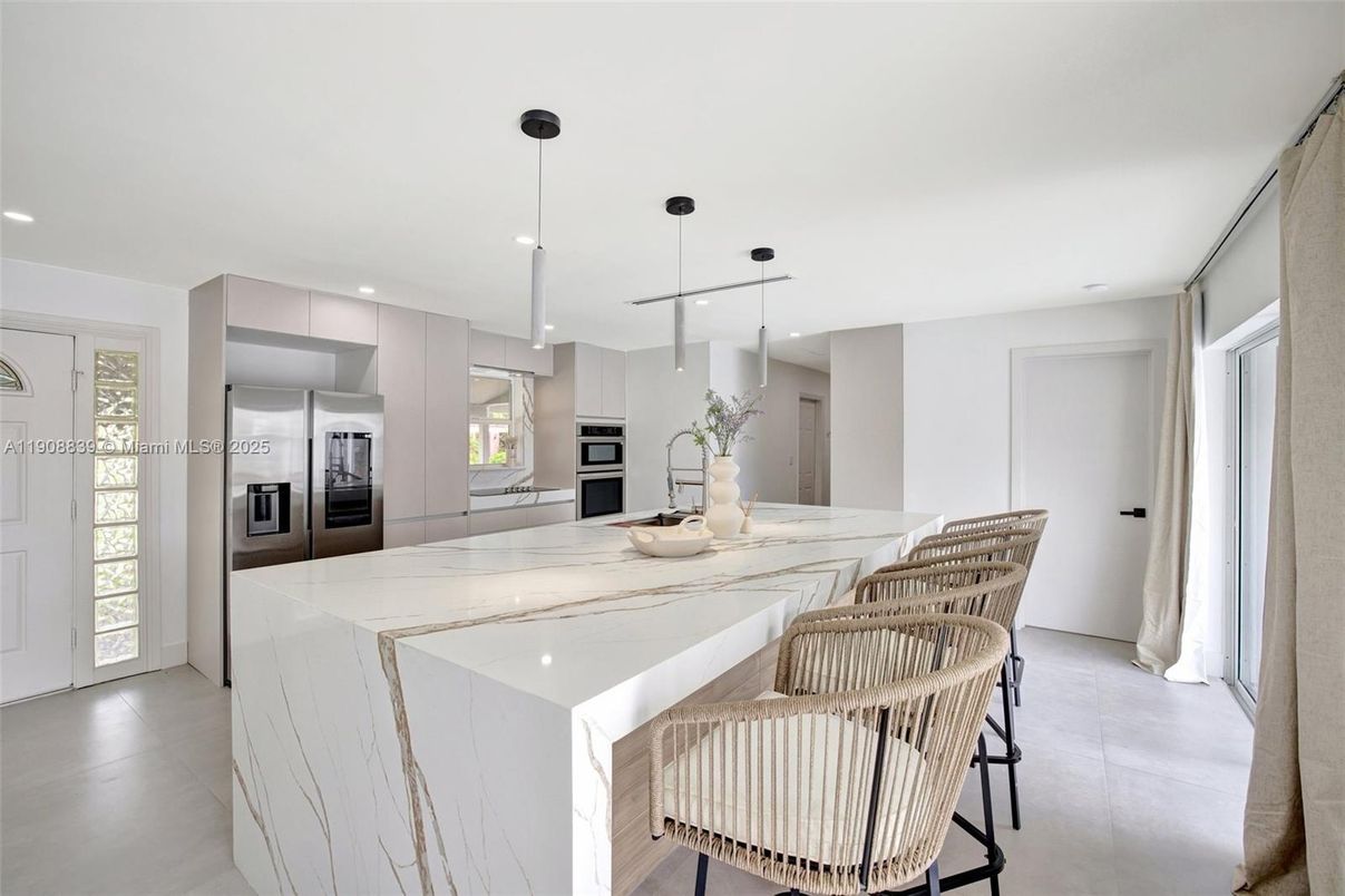 Interior, Kitchen, Pendant Lights, Recessed Lighting, Stainless Steel Appliances