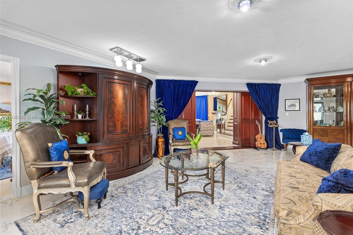 Interior, Living room