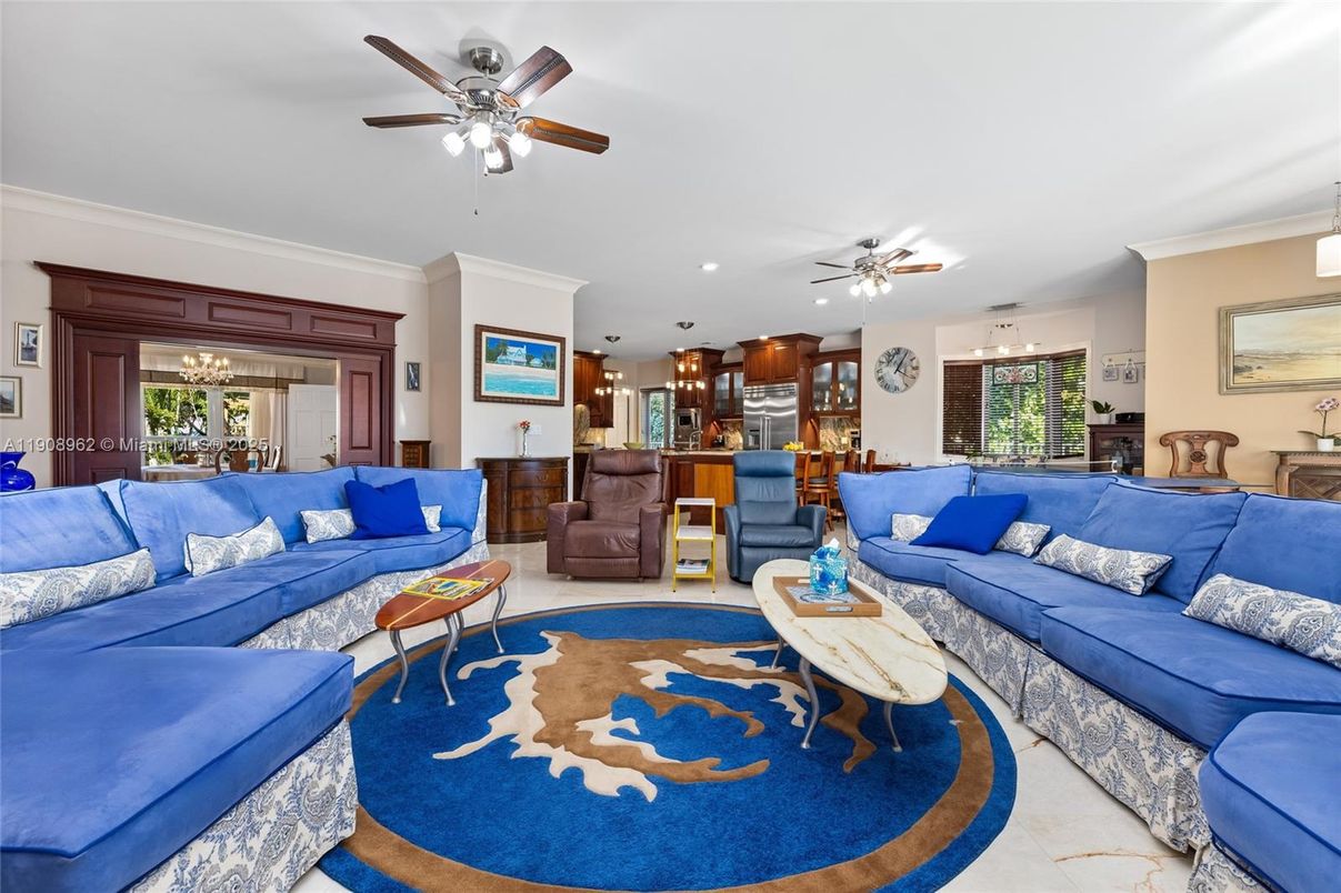 Interior, Kitchen, Living room, Pendant Lights, Recessed Lighting