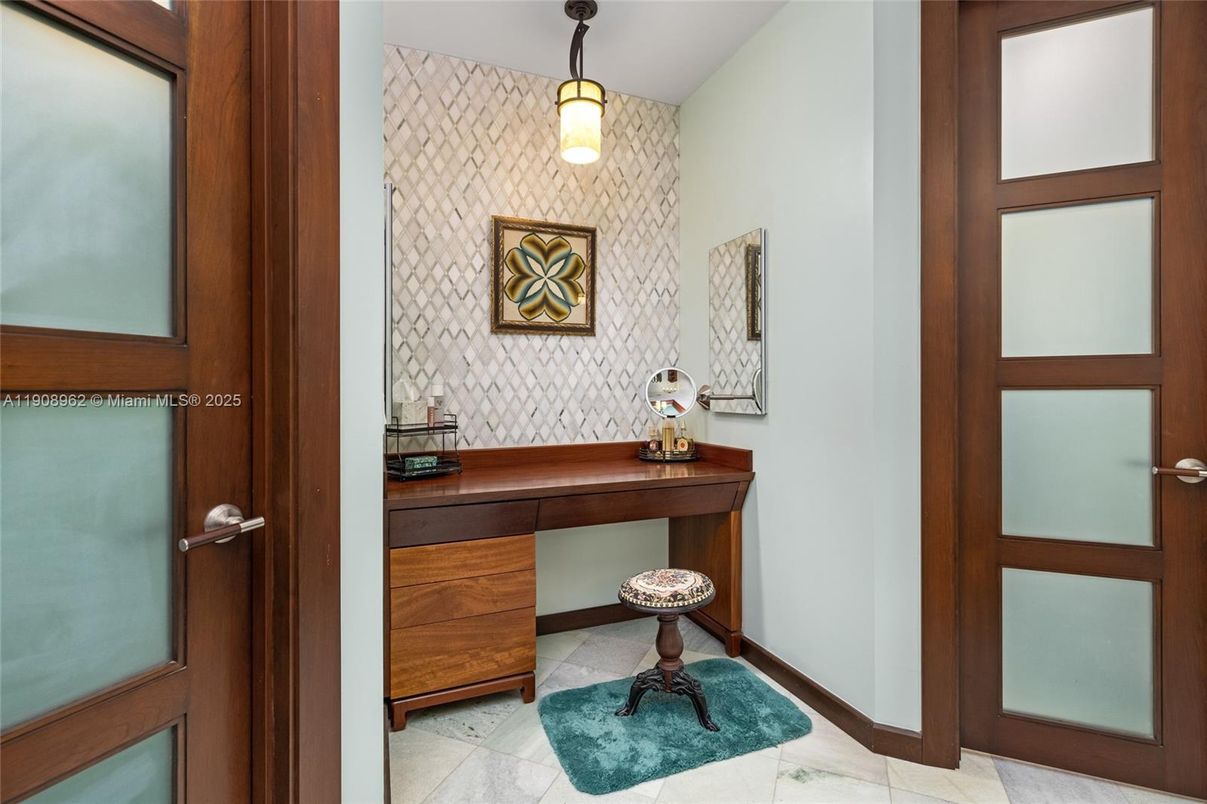 Bathroom, Interior, Pendant Lights