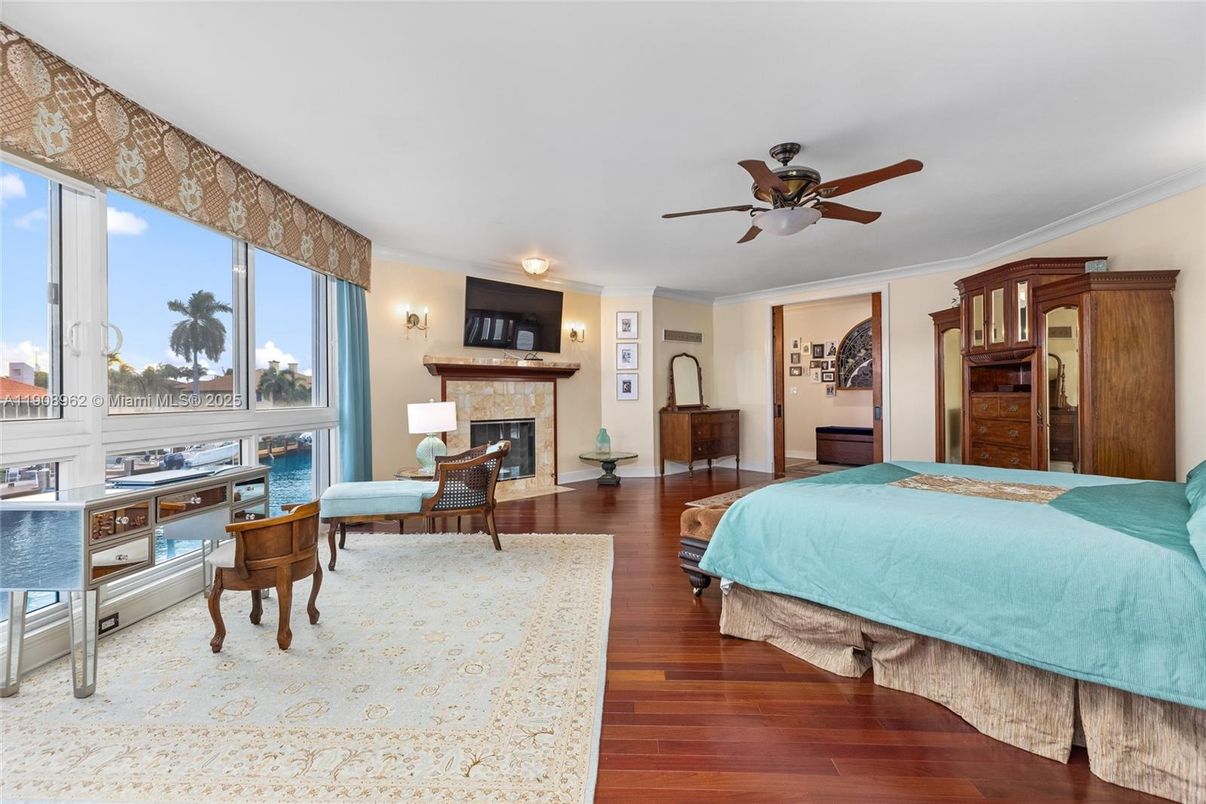 Bedroom, Fireplace, Interior, Water, Wood Texture Flooring