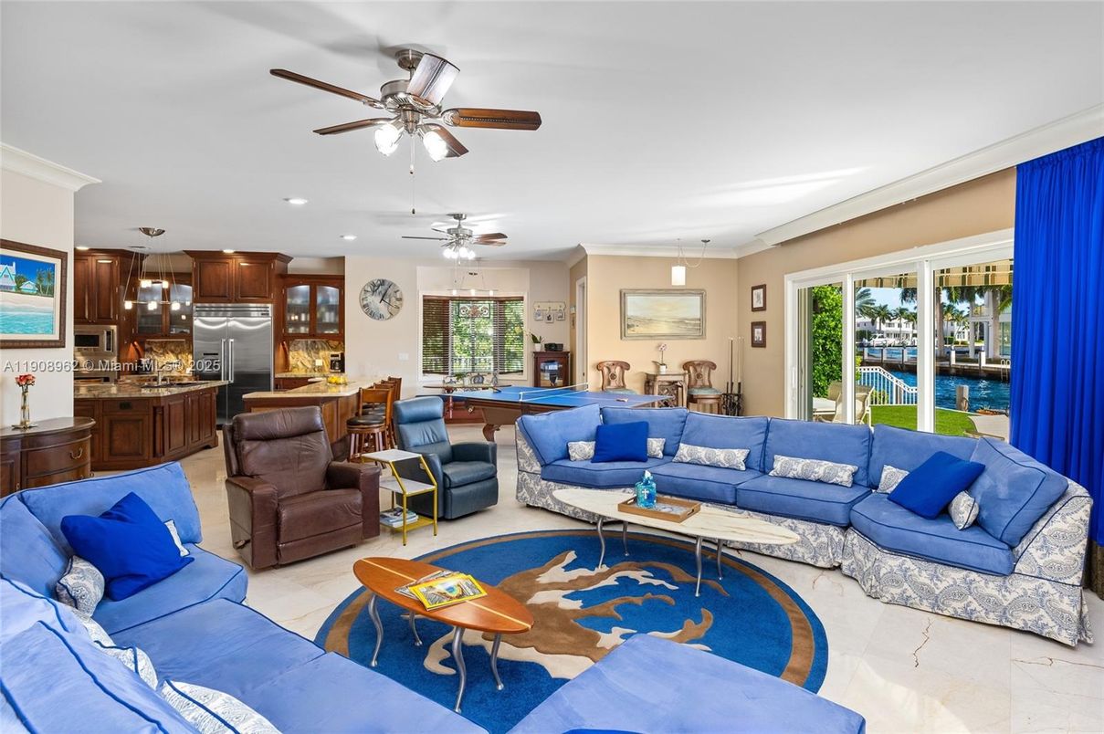 Dining room, Interior, Kitchen, Living room, Pendant Lights, Recessed Lighting, Stainless Steel Appliances